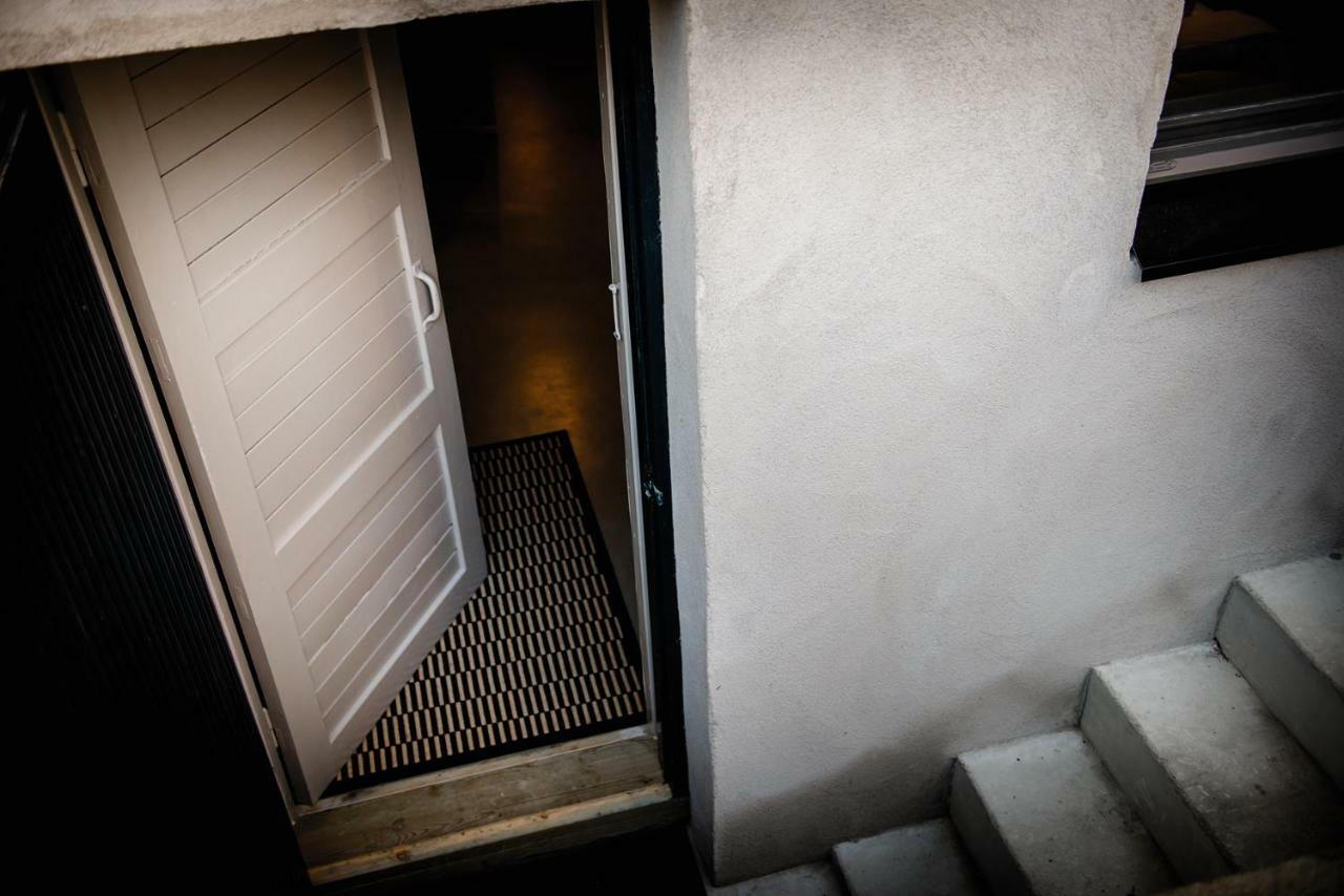 Vivante Basement Accommodation 포르보 외부 사진